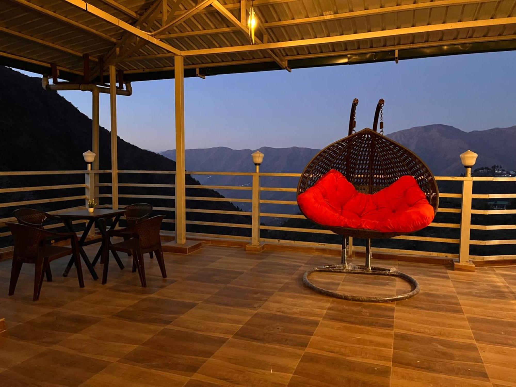 Sitara Hotel & Resort In The Lap Of Nature, 穆索里 外观 照片