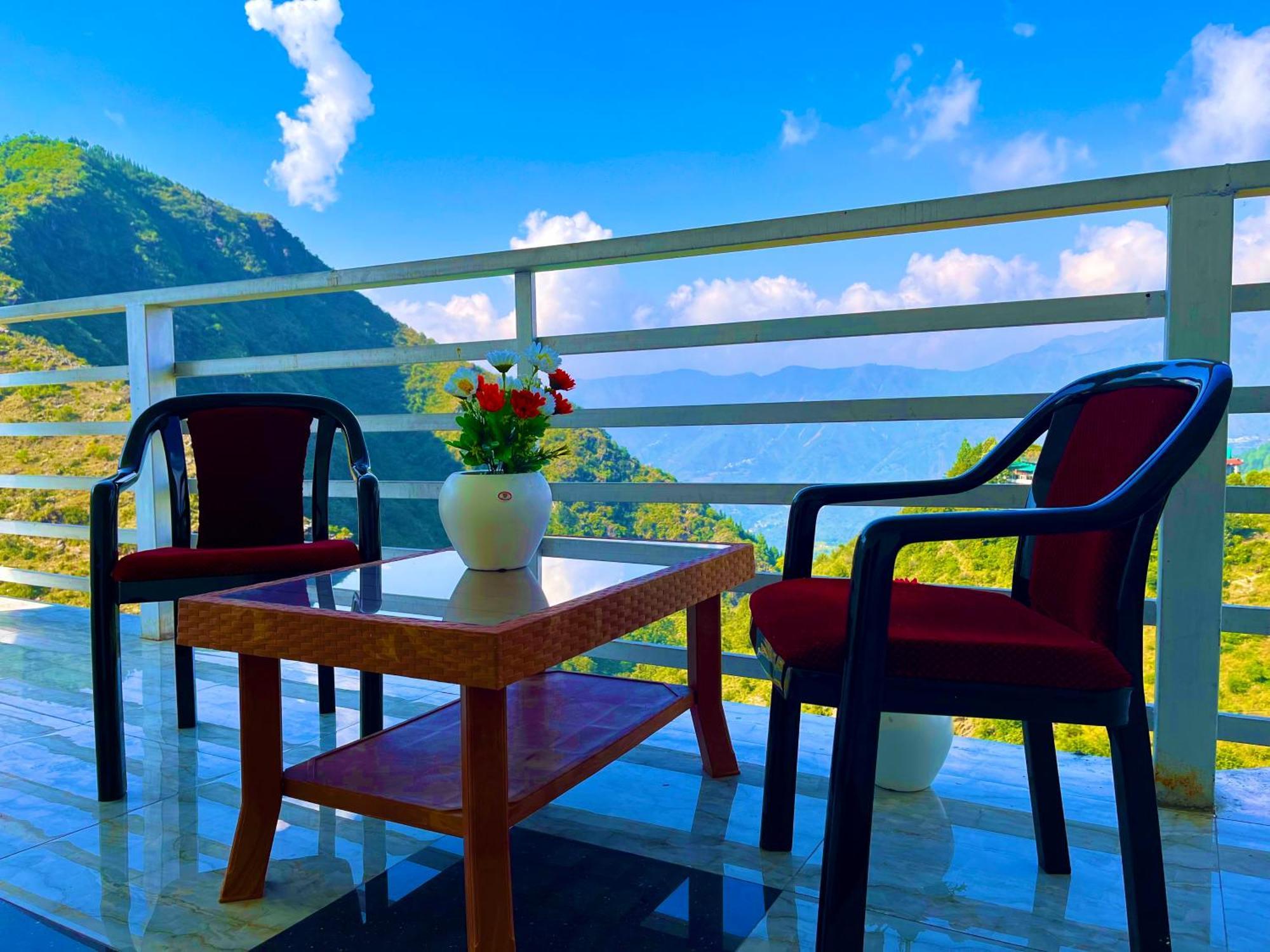 Sitara Hotel & Resort In The Lap Of Nature, 穆索里 外观 照片