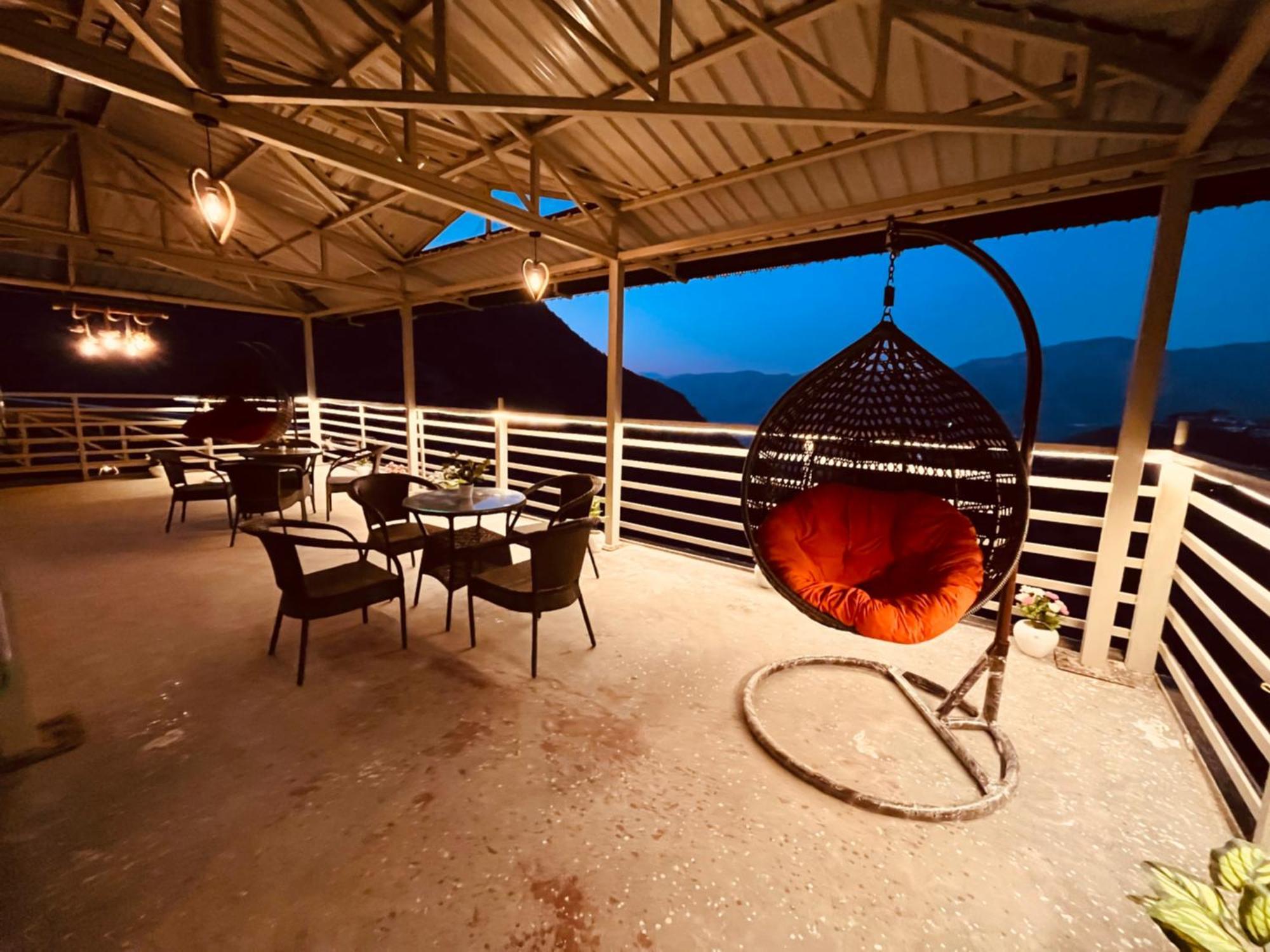 Sitara Hotel & Resort In The Lap Of Nature, 穆索里 外观 照片