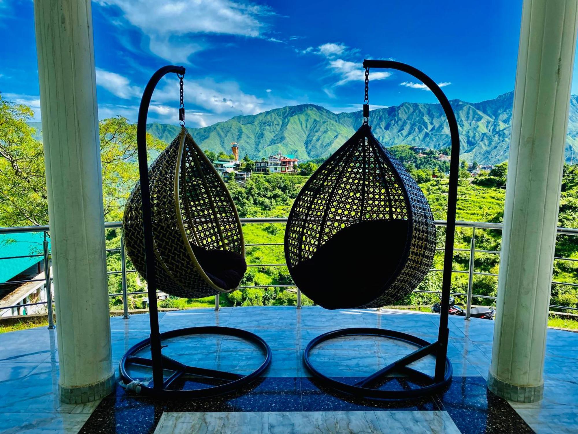 Sitara Hotel & Resort In The Lap Of Nature, 穆索里 外观 照片